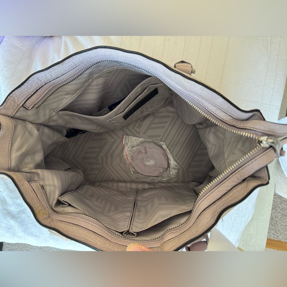 Lavender Leather Rebecca Minkoff Regan Satchel - Picture 3 of 7